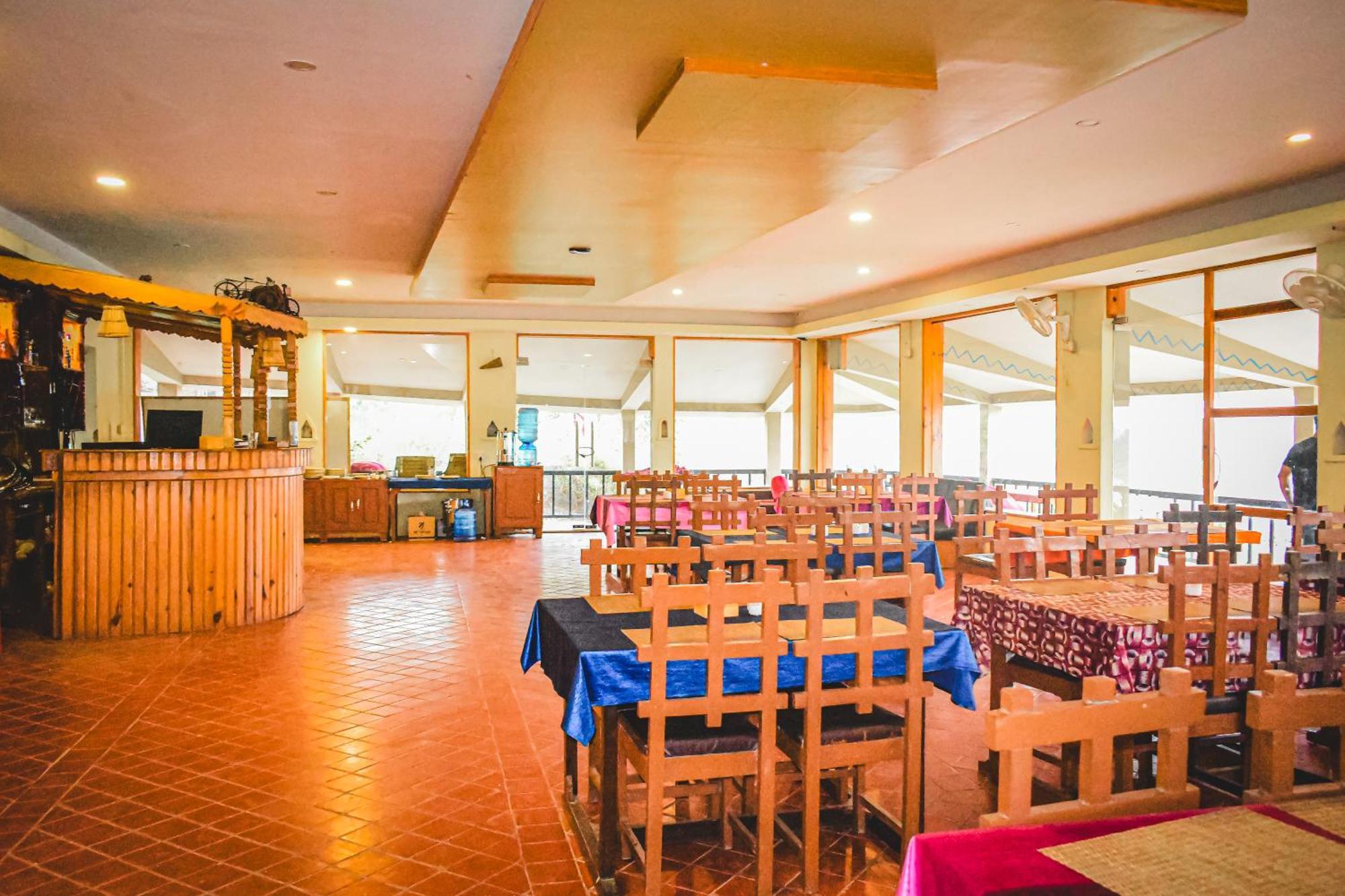 Chitwan Riverside Resort โซราฮา ภายนอก รูปภาพ
