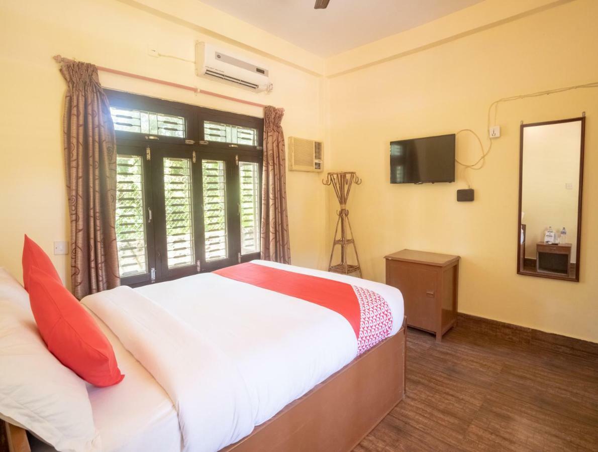 Chitwan Riverside Resort โซราฮา ภายนอก รูปภาพ